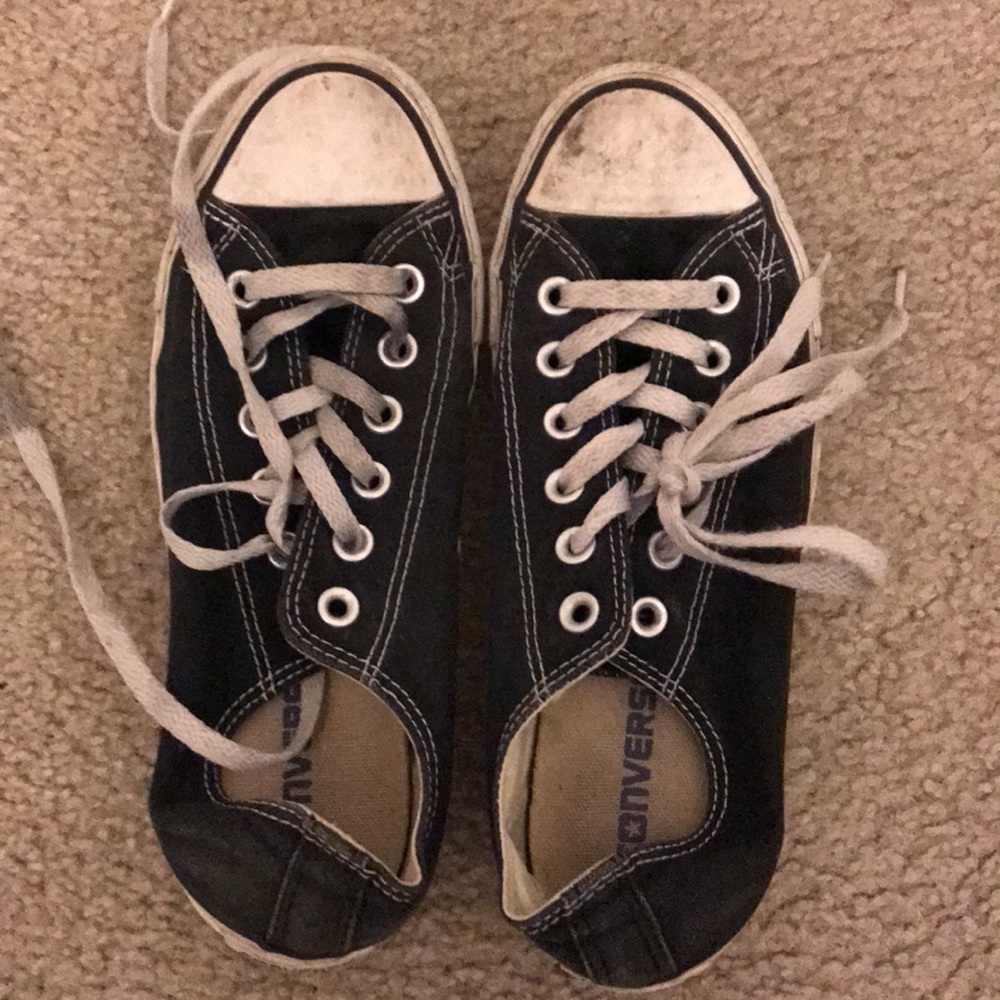 Black and white converse